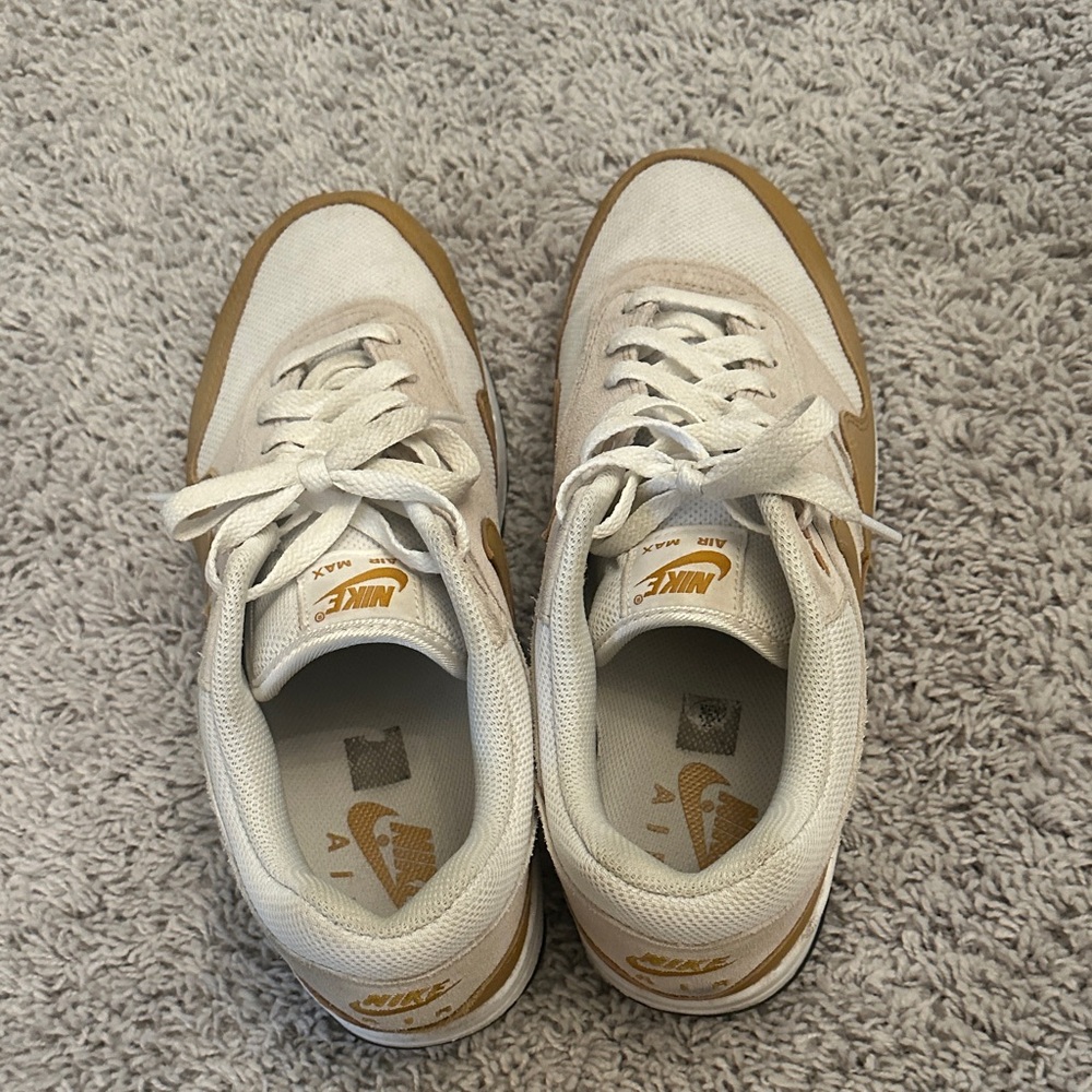 Nike Air Max - Picture 4 of 4